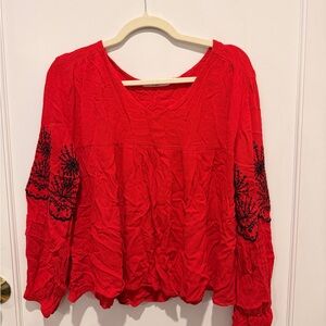 Mi ami Scarlet Top with Ebony Detailing